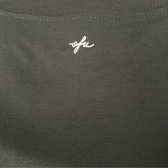 Urban out from under addison cozy cutoff cropped black tee  shirt size XS - Picture 13 of 14